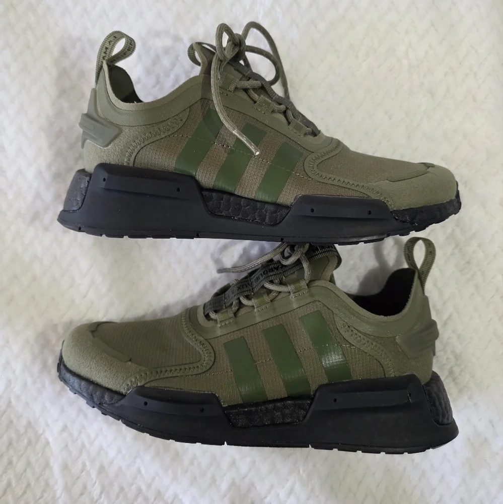 ADIDAS NMD V3 J BOYS - Picture 12 of 14